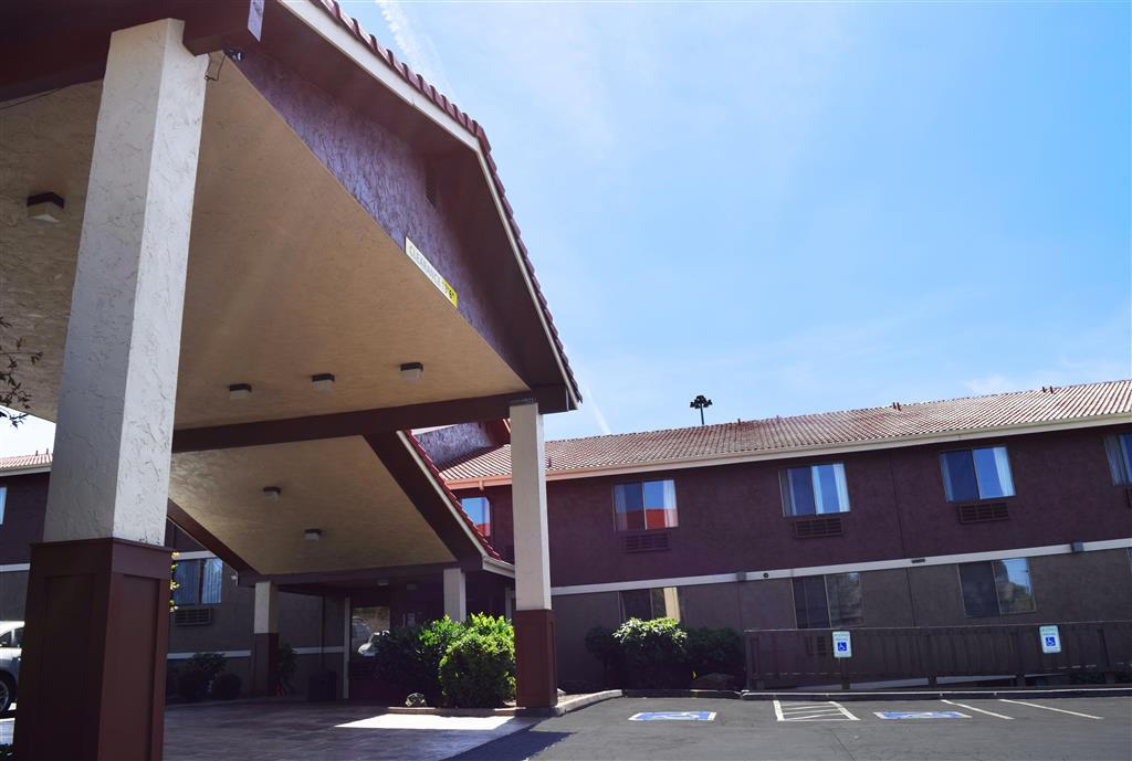 Red Lion Inn And Suites Federal Way Extérieur photo
