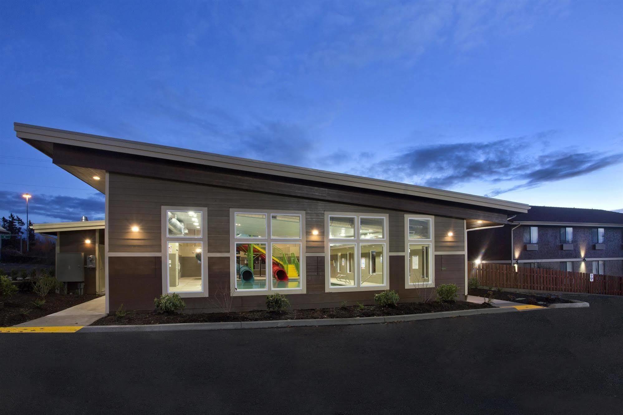 Red Lion Inn And Suites Federal Way Extérieur photo