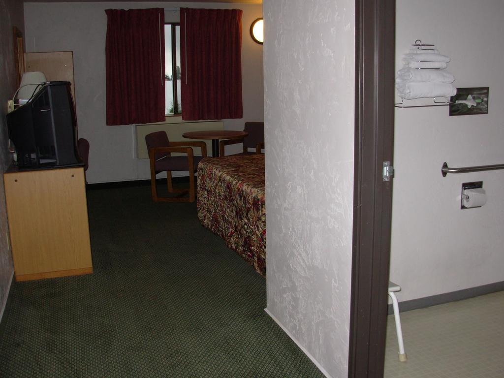 Red Lion Inn And Suites Federal Way Extérieur photo