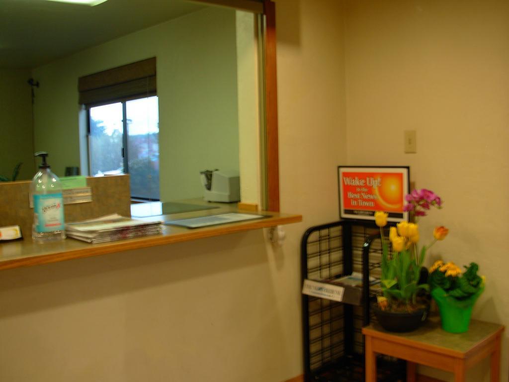 Red Lion Inn And Suites Federal Way Extérieur photo